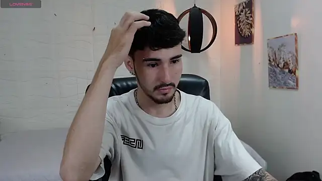 DmitriSanders online show from December 28, 12:36 am