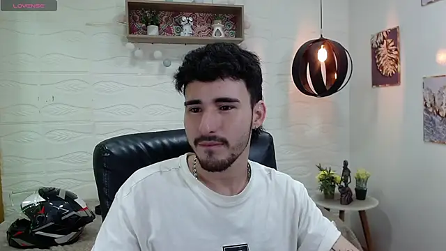 DmitriSanders online show from January 9, 2:33 am