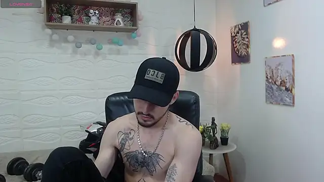 DmitriSanders online show from January 17, 2:50 am