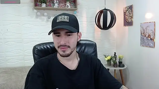 DmitriSanders online show from January 25, 7:39 pm