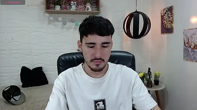 DmitriSanders online show from January 28, 12:36 am