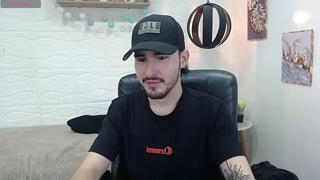 DmitriSanders online show from January 28, 8:58 pm