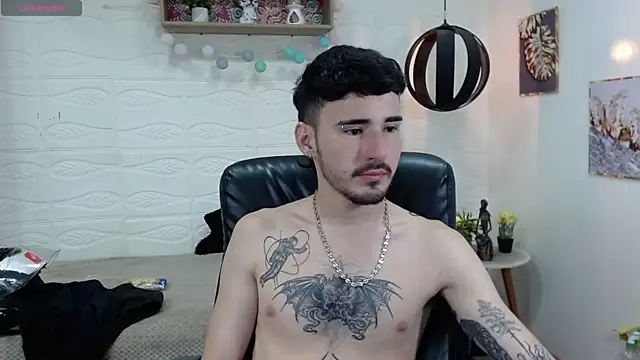 DmitriSanders online show from February 5, 5:42 pm