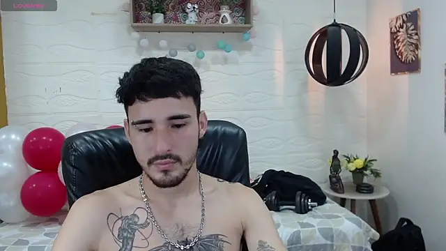 DmitriSanders online show from February 18, 11:30 pm