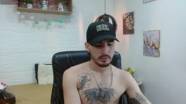 DmitriSanders online show from March 6, 9:31 pm