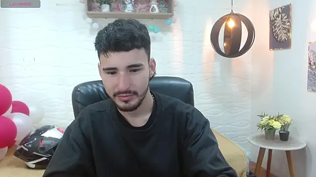 DmitriSanders online show from March 8, 11:48 am