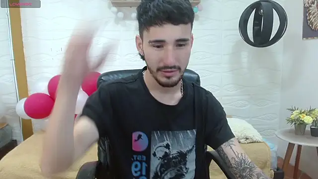 DmitriSanders online show from March 8, 8:57 pm