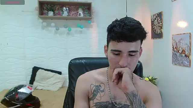 DmitriSanders online show from March 16, 6:20 am