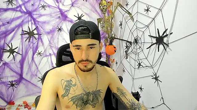 DmitriSanders online show from October 4, 6:50 pm