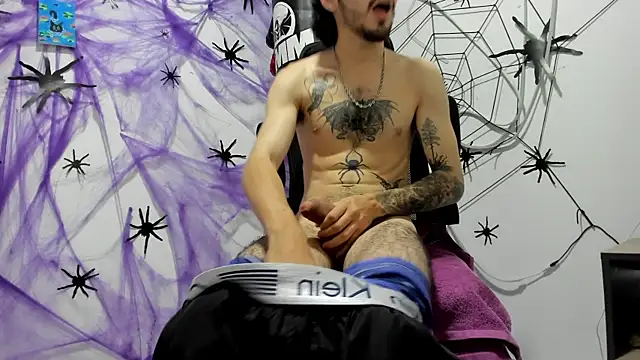 DmitriSanders online show from January 6, 2:43 pm