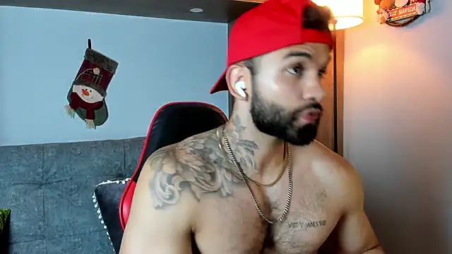 MarkHazze online show from December 15, 10:58 pm