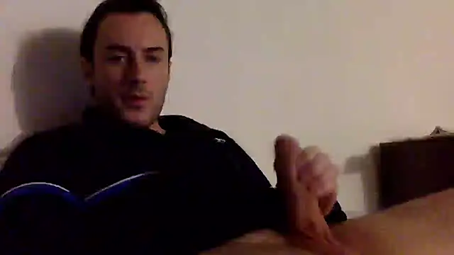 Snapshot of mainnrd chatting on January 3, 4:22 am mainnrd online show from January 3, 4:22 am