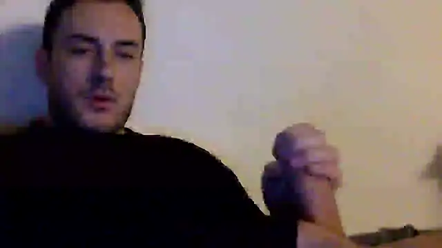 Snapshot of mainnrd chatting on January 24, 12:20 am mainnrd online show from January 24, 12:20 am