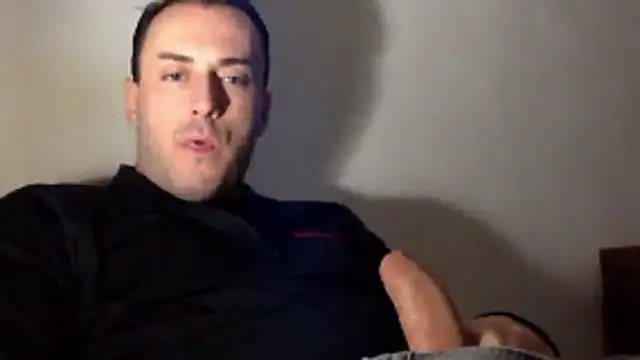 Snapshot of mainnrd chatting on January 10, 12:45 am mainnrd online show from January 10, 12:45 am