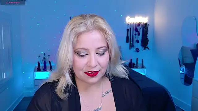 blackwidow s1 online show from November 10, 9:30 am