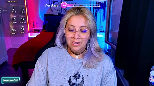 Snapshot of blackwidow_s1 chatting on June 3, 1:57 pm blackwidow s1 online show from June 3, 1:57 pm