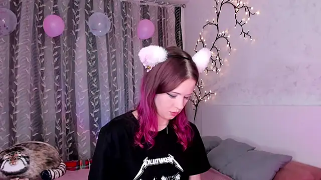 space cowgirl online show from February 19, 3:39 am