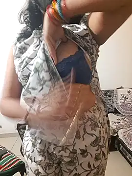 Snapshot of khushikhushi chatting on December 26, 1:32 pm khushikhushi online show from December 26, 1:32 pm