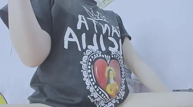 Snapshot of Linh_diudang chatting on January 10, 5:47 am Linh diudang online show from January 10, 5:47 am