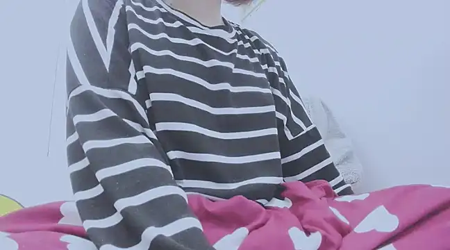 Snapshot of Linh_diudang chatting on January 23, 2:50 pm Linh diudang online show from January 23, 2:50 pm