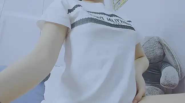 Snapshot of Linh_diudang chatting on February 4, 3:11 am Linh diudang online show from February 4, 3:11 am