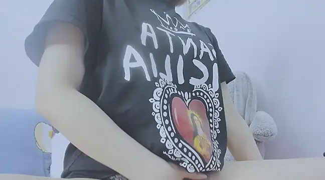 Snapshot of Linh_diudang chatting on February 5, 3:23 am Linh diudang online show from February 5, 3:23 am