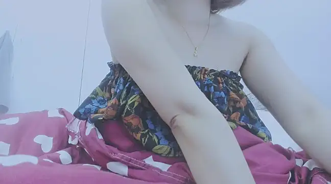 Snapshot of Linh_diudang chatting on February 23, 2:57 pm Linh diudang online show from February 23, 2:57 pm