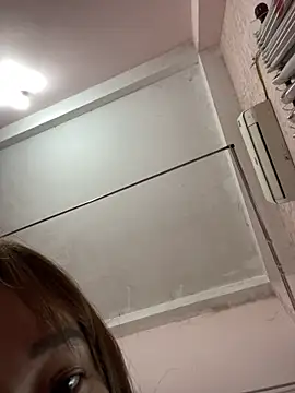 Snapshot of Linh_diudang chatting on March 16, 2:43 am Linh diudang online show from March 16, 2:43 am