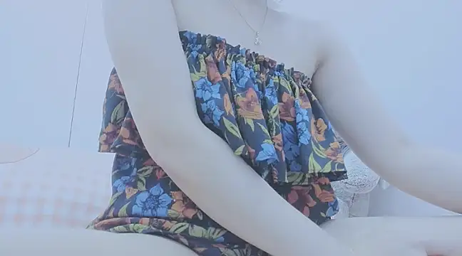 Snapshot of Linh_diudang chatting on March 23, 2:04 am Linh diudang online show from March 23, 2:04 am