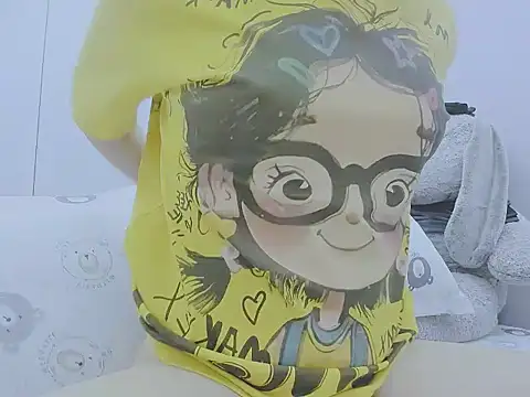 Snapshot of Linh_diudang chatting on September 15, 2:00 am Linh diudang online show from September 15, 2:00 am