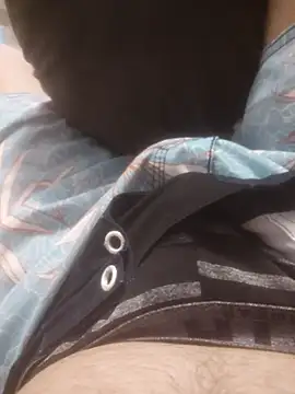 Snapshot of dredre1069 chatting on February 19, 3:02 am dredre1069 online show from February 19, 3:02 am