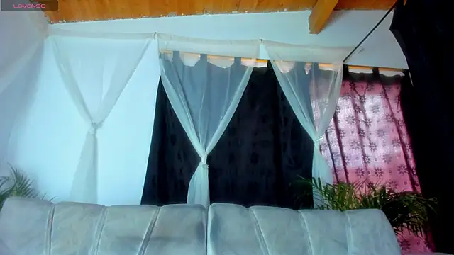 esteveen ortegas  online show from November 13, 3:55 pm