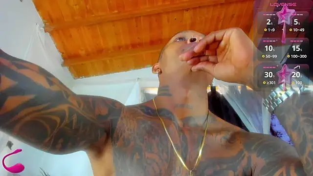 esteveen ortegas  online show from November 17, 4:13 pm