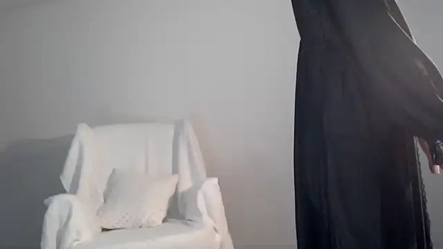 Lily 0000 online show from February 25, 1:28 pm