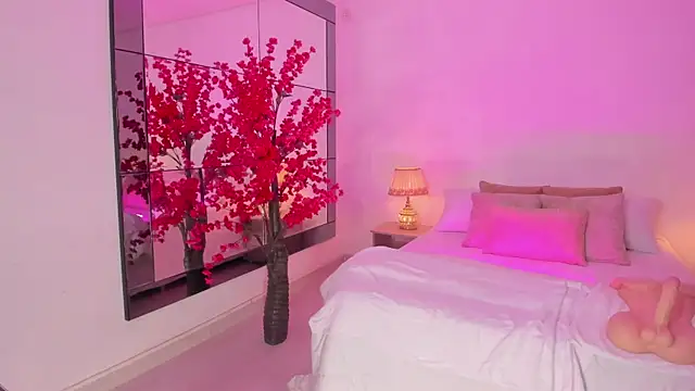 Leah Grey online show from April 15, 11:28 am