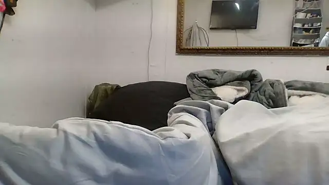 johnloonng online show from March 6, 9:47 am
