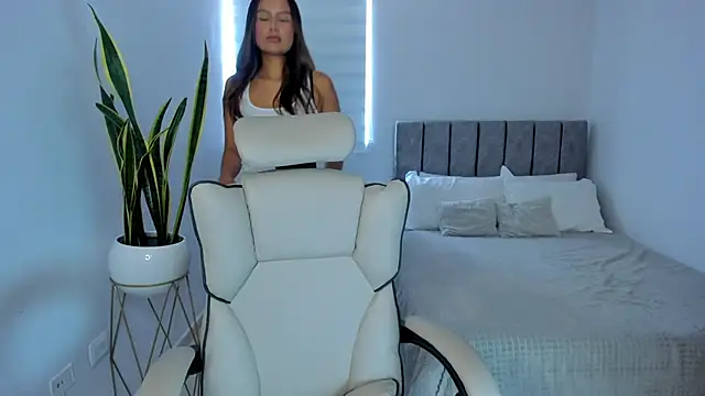 AndreaMartini online show from March 1, 6:43 pm