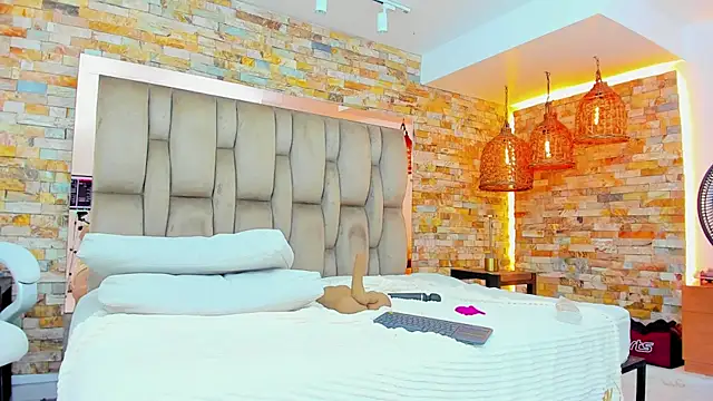 karla dunn online show from March 6, 2:30 am