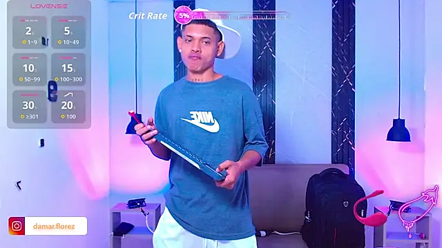 Snapshot of Damar_fhelipe chatting on September 21, 4:47 am Damar fhelipe online show from September 21, 4:47 am