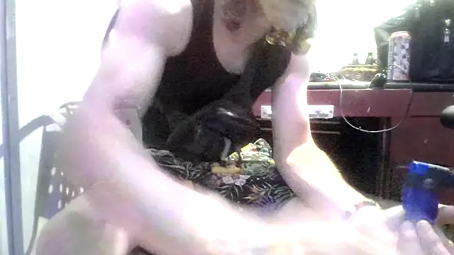 Snapshot of Dogz_n_daugthers chatting on May 31, 10:00 pm Dogz n daugthers online show from May 31, 10:00 pm