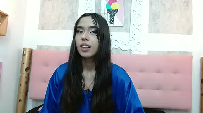 Cloeandtyfanny online show from February 28, 3:59 am