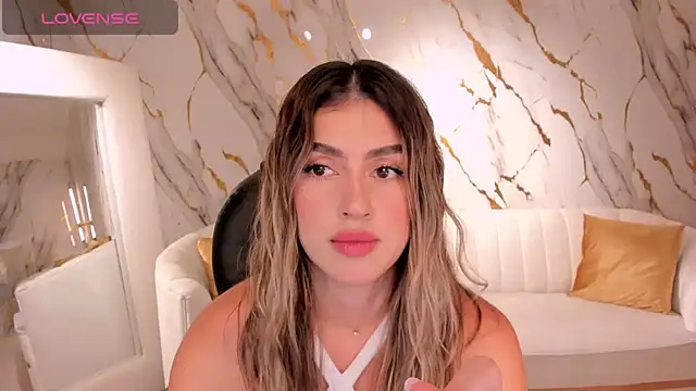 PaulinaSantos  online show from March 5, 7:06 pm