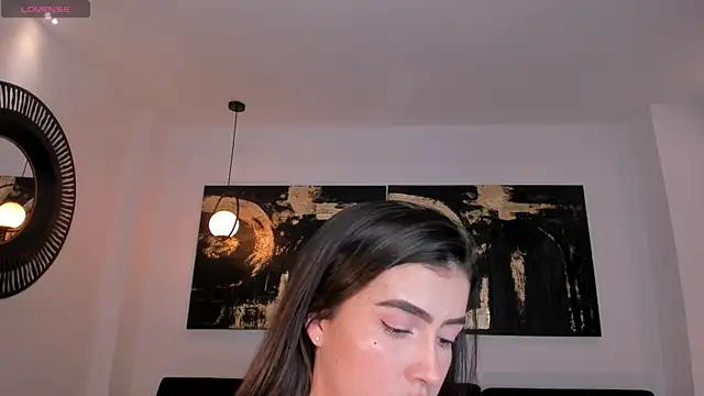 PaulinaSantos  online show from April 17, 8:01 pm