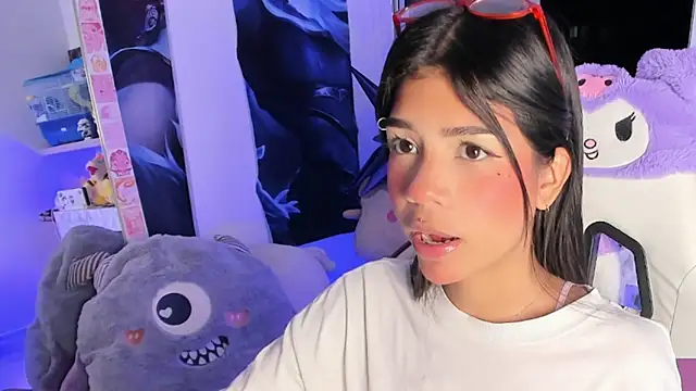 Snapshot of cutestephuwu chatting on March 8, 1:17 am cutestephuwu online show from March 8, 1:17 am