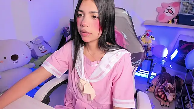 Snapshot of cutestephuwu chatting on October 10, 1:04 am cutestephuwu online show from October 10, 1:04 am