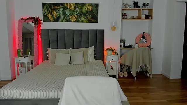 Fancy Jenn online show from November 21, 8:18 pm