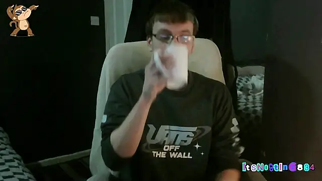 Itsnotting834 online show from February 12, 9:01 pm