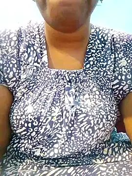 Tamilpriya46 online show from November 19, 5:13 pm