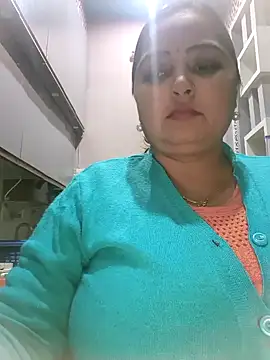 Snapshot of Dianaa9 chatting on January 6, 6:52 pm Dianaa9 online show from January 6, 6:52 pm
