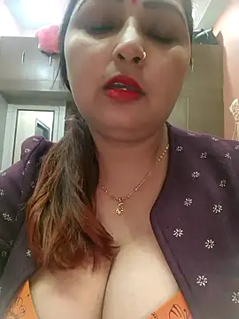 Snapshot of Dianaa9 chatting on February 10, 4:58 pm Dianaa9 online show from February 10, 4:58 pm